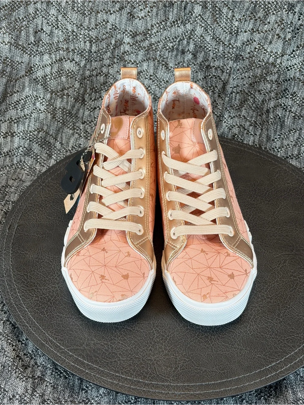 Disney Ground Up Princess High Top sneaker Kids size 6